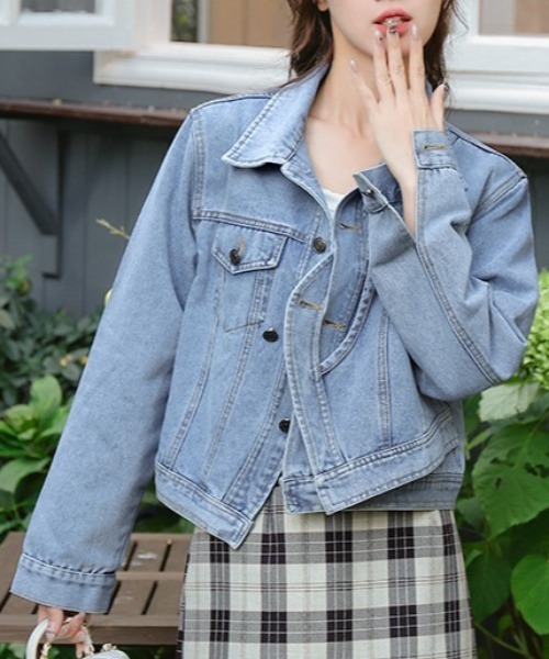 AMAJI(アマジ)の「オーバーサイズ デニムジャケット(デニムジャケット・レディース・ライトブルー・X-LARGE/LARGE/MEDIUM/SMALL)」の4枚目の写真