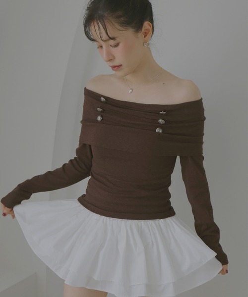 Mili affinity(ミリアフィニティー)の「ナポレオンオフショルロングスリーブTシャツ(Tシャツ/カットソー・レディース・ベージュ/ブラウン/ブラック・FREE)」の6枚目の写真
