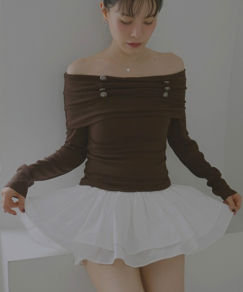 Mili affinity(ミリアフィニティー)の「ナポレオンオフショルロングスリーブTシャツ(Tシャツ/カットソー・レディース・ベージュ/ブラウン/ブラック・FREE)」の10枚目の写真