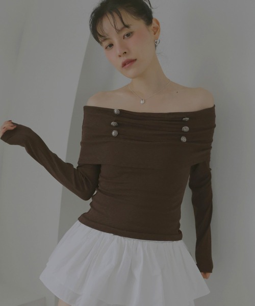 Mili affinity(ミリアフィニティー)の「ナポレオンオフショルロングスリーブTシャツ(Tシャツ/カットソー・レディース・ベージュ/ブラウン/ブラック・FREE)」の11枚目の写真