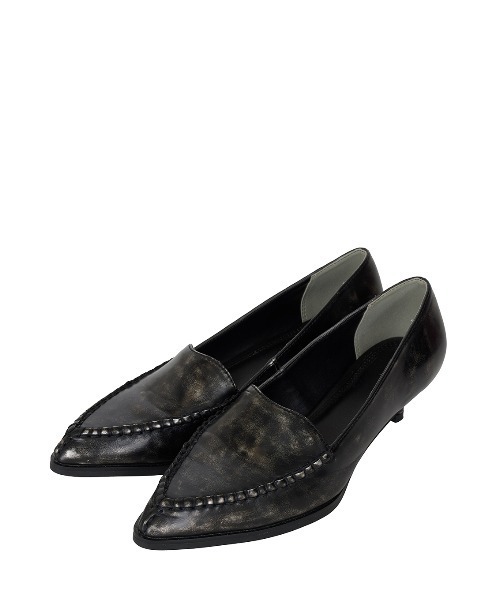 UND BLANKET STITCH LOAFER PUMPS
