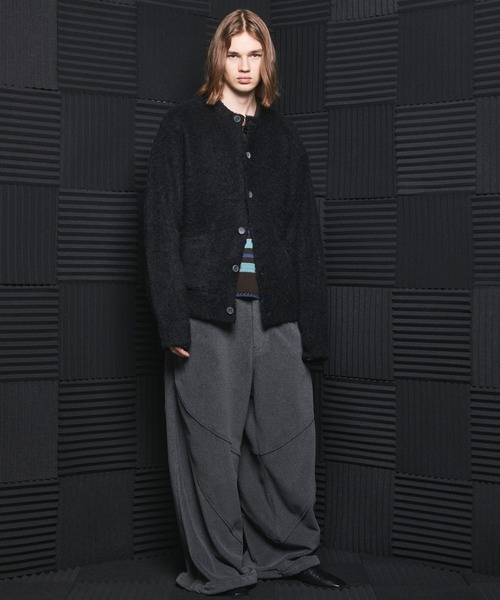 MAISON SPECIAL(メゾンスペシャル)の「《UNISEX》メランジブークレーニットプライムオーバークルーネックカーディガン/Melange Boucle Knit Prime-Over Crew Neck Cardigan【MAISON SPECIAL/メゾンスペシャル】(カーディガン/ボレロ・メンズ・グレー/ブラック/ライトブルー・0/2/1)」の8枚目の写真