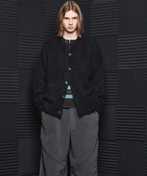 MAISON SPECIAL(メゾンスペシャル)の「《UNISEX》メランジブークレーニットプライムオーバークルーネックカーディガン/Melange Boucle Knit Prime-Over Crew Neck Cardigan【MAISON SPECIAL/メゾンスペシャル】(カーディガン/ボレロ・メンズ・グレー/ブラック/ライトブルー・0/2/1)」の15枚目の写真