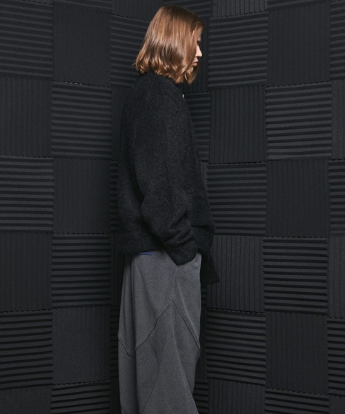 MAISON SPECIAL(メゾンスペシャル)の「《UNISEX》メランジブークレーニットプライムオーバークルーネックカーディガン/Melange Boucle Knit Prime-Over Crew Neck Cardigan【MAISON SPECIAL/メゾンスペシャル】(カーディガン/ボレロ・メンズ・グレー/ブラック/ライトブルー・0/2/1)」の16枚目の写真