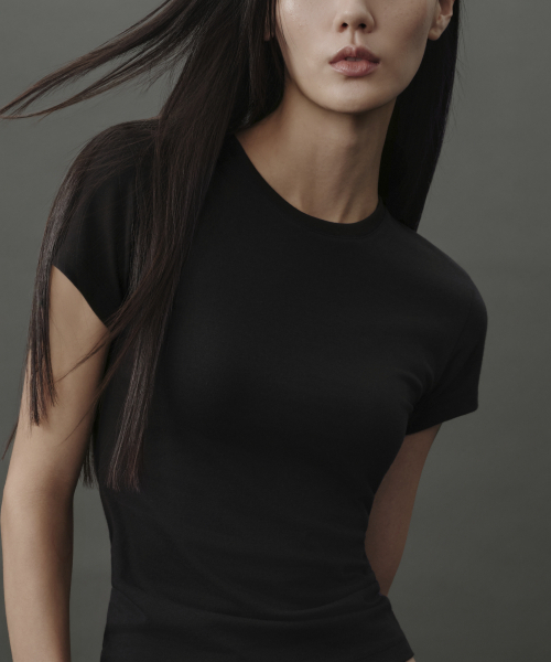 MUSINSA STANDARD WOMAN（ムシンサスタンダードウーマン）の「[リカバリー] ウィメンズ スリムフィット 半袖Tシャツ [ブラック]（Tシャツ/カットソー・レディース・その他・X-SMALL/SMALL/MEDIUM/LARGE）」の4枚目の写真