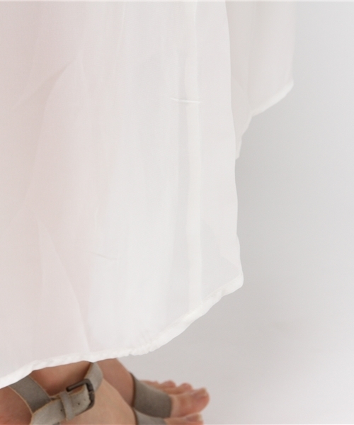 MOUSSY（マウジー）の「BALLOON SLEEVE CHIFFON DRESS F（シャツ/ブラウス・レディース・ホワイト/ブラック・FREE）」の9枚目の写真