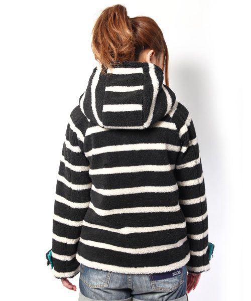 X-girl(エックスガール)の「BOA DUFFLE COAT(ダッフルコート・レディース・ブラック/ベージュ/ネイビー・1/2)」の5枚目の写真