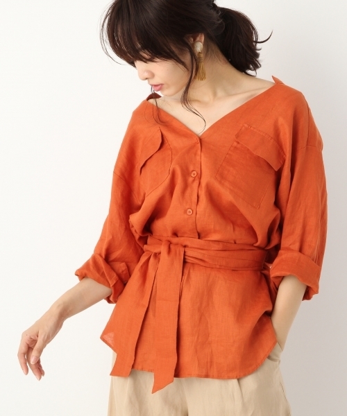 A part by（アパートバイ）の「リネンVチュニックシャツ7S 766271 （シャツ/ブラウス・レディース・ブラック/ダークオレンジ/ホワイト・FREE）」の3枚目の写真