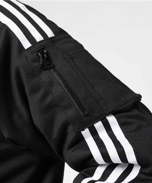 adidas（アディダス）の「オリジナルス ボンバージャケット