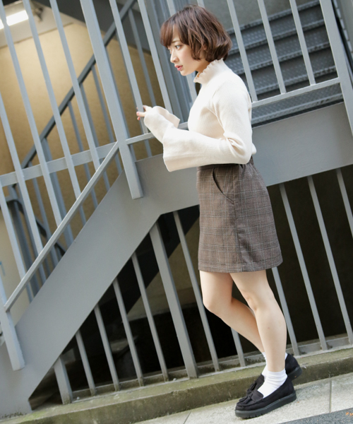 apres jour（アプレジュール）の「もこもこ起毛ひざ上丈台形柄スカート【ZOZOTOWN限定アイテム】（スカート・レディース・ダークブラウン/サックスブルー/ダークブルー/チャコール・FREE）」の13枚目の写真