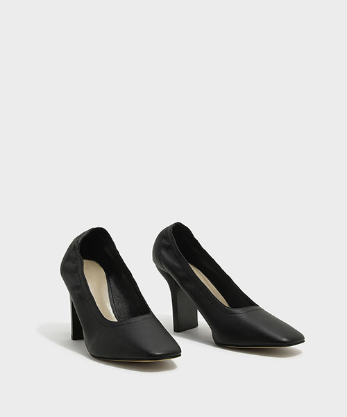 CHARLES & KEITH(チャールズ & キース)の「テパードヒールフィットパンプス / TAPERED HEEL FITTED PUMPS(パンプス・レディース・ブラック/レンガ・23.5cm/23cm/24.5cm)」の9枚目の写真