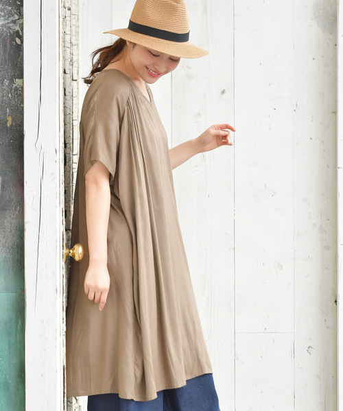 rps（アールピーエス）の「レーヨンＶネック半袖ワンピース（ワンピース・レディース・チャコールグレー/ブラック/ブルー/グリーン/ダークベージュ/グレー/ブラック系その他2/マスタード・M）」の6枚目の写真