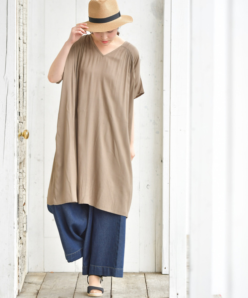 rps（アールピーエス）の「レーヨンＶネック半袖ワンピース（ワンピース・レディース・チャコールグレー/ブラック/ブルー/グリーン/ダークベージュ/グレー/ブラック系その他2/マスタード・M）」の20枚目の写真