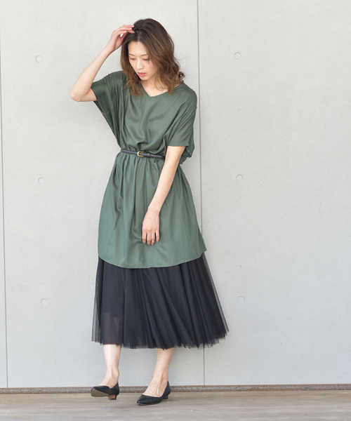 rps（アールピーエス）の「レーヨンＶネック半袖ワンピース（ワンピース・レディース・チャコールグレー/ブラック/ブルー/グリーン/ダークベージュ/グレー/ブラック系その他2/マスタード・M）」の9枚目の写真