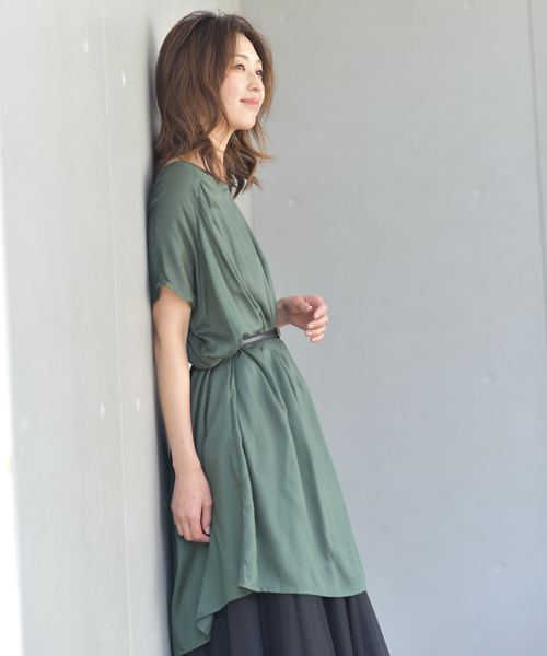 rps（アールピーエス）の「レーヨンＶネック半袖ワンピース（ワンピース・レディース・チャコールグレー/ブラック/ブルー/グリーン/ダークベージュ/グレー/ブラック系その他2/マスタード・M）」の10枚目の写真