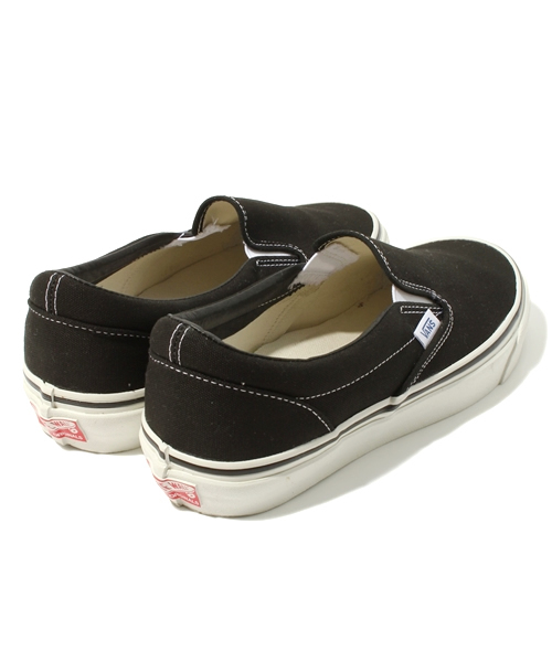 VANS VAULT（バンズボルト）の「店舗限定 VANS VAULT OG CLASSICS SLIP-ON LX ボルト スリッポン（スニーカー・メンズ・ブラック/ネイビー/ホワイト・26.5cm/27cm/27.5cm）」の6枚目の写真