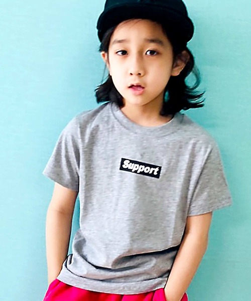 THE CASUAL（カジュアル）の「ボックスロゴ プリント 半袖 Tシャツ キッズ（Tシャツ/カットソー・キッズ・杢グレー/ブルー/ブラック/レッド/グリーン/オフホワイト/ベージュ系/ベージュ/ミント/ホワイト系1/ブラック系/ブラック系1/ネイビー/モカ/ピンク/ブラウン系/ホワイト系/グレー系・100/120/130/150/110/160/140/120cm/110cm/140cm/100cm/130cm/150cm/160cm）」の8枚目の写真