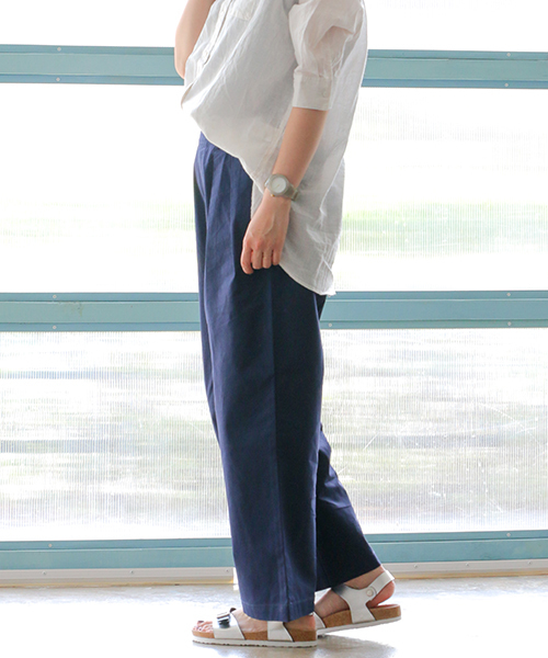 LBC（エルビーシー）の「コットンダンプゆるテーパード（その他パンツ・レディース・ホワイト/オリーブ/ネイビー/ベージュ・M/L）」の4枚目の写真