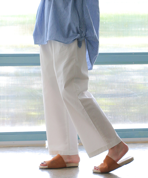 LBC（エルビーシー）の「コットンダンプゆるテーパード（その他パンツ・レディース・ホワイト/オリーブ/ネイビー/ベージュ・M/L）」の2枚目の写真