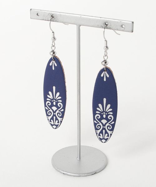 チャイハネ（チャイハネ）の「【チャイハネ】プラウドレザーピアス（ピアス（両耳用）・レディース・ネイビー/ブラウン/ピンク/ターコイズブルー・FREE）」の3枚目の写真