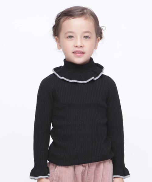 RUGGEDWORKS（ラゲッドワークス）の「【親子お揃い】フリルタートルネック無地（ニット/セーター・キッズ・ブラック/グレー/オフホワイト/イエロー/ローズ/ブルーグリーン・90cm/110cm/100cm/120cm/130cm/140cm/150cm）」の3枚目の写真
