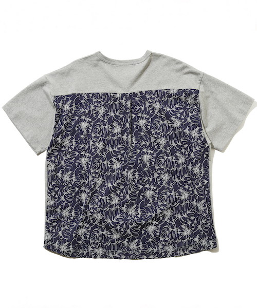 rehacer(レアセル)の「rehacer : Flower Back Tuck Wide CS / フラワー バックタック ワイド カットソー(Tシャツ/カットソー・メンズ・ホワイト/ブラック/グレー・SMALL/MEDIUM/LARGE)」の7枚目の写真