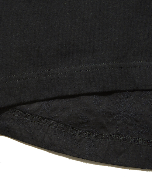 rehacer(レアセル)の「rehacer : Flower Back Tuck Wide CS / フラワー バックタック ワイド カットソー(Tシャツ/カットソー・メンズ・ホワイト/ブラック/グレー・SMALL/MEDIUM/LARGE)」の11枚目の写真