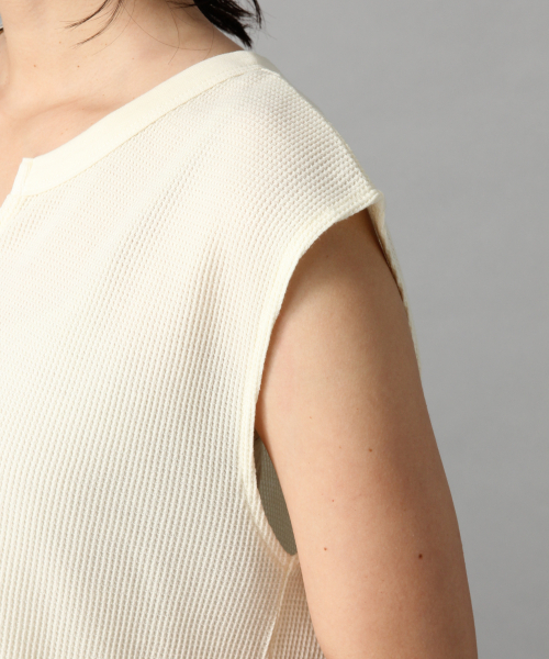 LOWRYS FARM（ローリーズファーム）の「ピグメントワッフルＳＳ　838595（Tシャツ/カットソー・レディース・アイボリー/ブラック/ベージュ/パープル・FREE）」の8枚目の写真