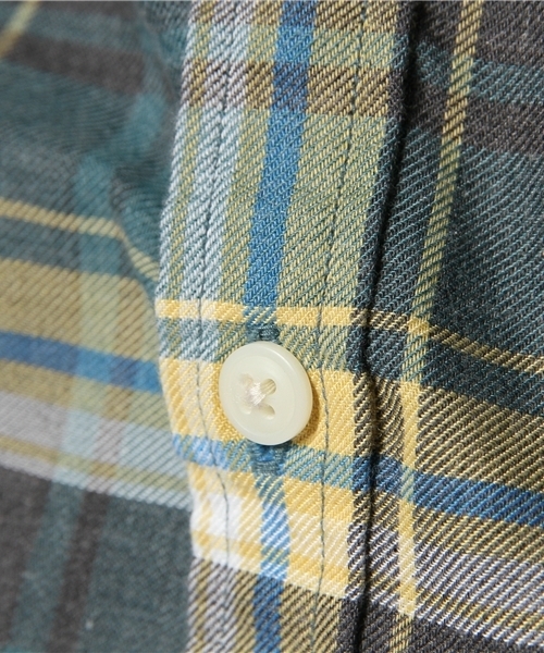 NANO universe（ナノユニバース）の「ヴィンテージライクチェックシャツ（シャツ/ブラウス・メンズ・サックスブルー/グリーン/ダークグリーン/ターコイズブルー/イエロー/レッド/チャコール・MEDIUM/SMALL/X-LARGE/LARGE）」の16枚目の写真