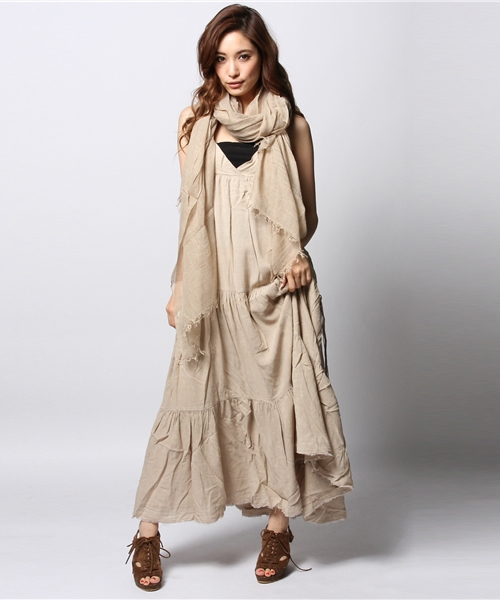 goa(ゴア)の「麻レーヨンストール付マキシワンピース(ワンピース・レディース・オフホワイト/キナリ/ベージュ/ブルー・FREE)」の3枚目の写真