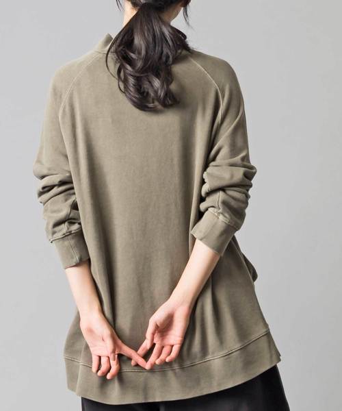 OMNES(オムネス)の「ピグメントバイオ加工 スウェット裏毛ボトルネックプルオーバー(Tシャツ/カットソー・レディース・ネイビー/カーキ/モカ/ブラック・FREE)」の11枚目の写真