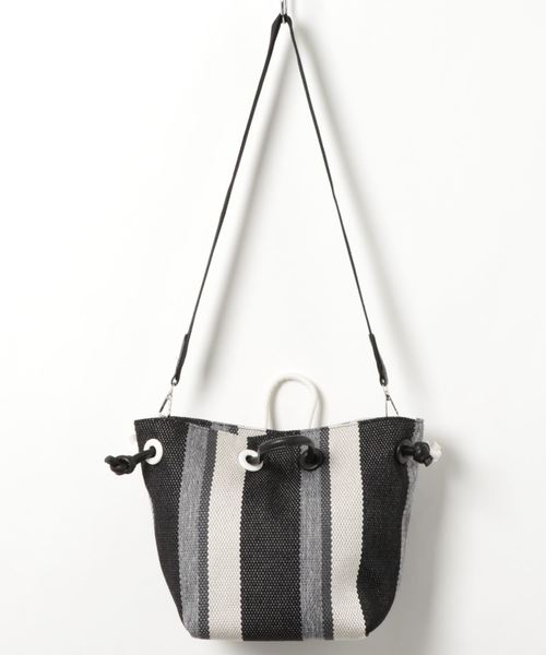 VitaFelice（ヴィータフェリーチェ）の「ストライプ2way巾着ショルダーバッグ（ショルダーバッグ・レディース・ブラック/ブラウン/グリーン/キャメル・FREE）」の18枚目の写真