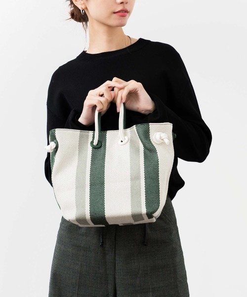 VitaFelice（ヴィータフェリーチェ）の「ストライプ2way巾着ショルダーバッグ（ショルダーバッグ・レディース・ブラック/ブラウン/グリーン/キャメル・FREE）」の22枚目の写真