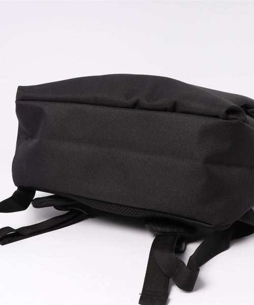 STYLEBLOCK(スタイルブロック)の「USBポート内臓ガジェットバックパック(バックパック/リュック・メンズ・ブラック/グレー・FREE)」の4枚目の写真