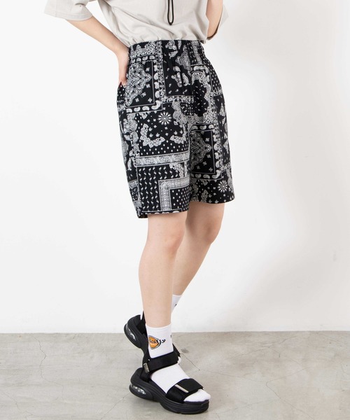 WEGO（ウィゴー）の「WEGO/【ユニセックスで使える】DADショートパンツ / シェフショーツ（チノパンツ・メンズ・マスタード/その他1/その他2/ベージュ/その他3/ホワイト/ブラック/ネイビー/ホワイト系その他/ブラック系その他/パープル/アイボリー・LARGE/MEDIUM/SMALL）」の5枚目の写真