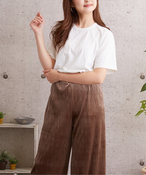 Upcycle(アップサイクル)の「【Upcycle/アップサイクル】T-SHIRT (UN)(Tシャツ/カットソー・レディース・ホワイト/ブラック/ブラウン/オリーブドラブ/ブルー/ネイビー/イエロー/オレンジ・SMALL/MEDIUM/LARGE/X-LARGE)」の9枚目の写真