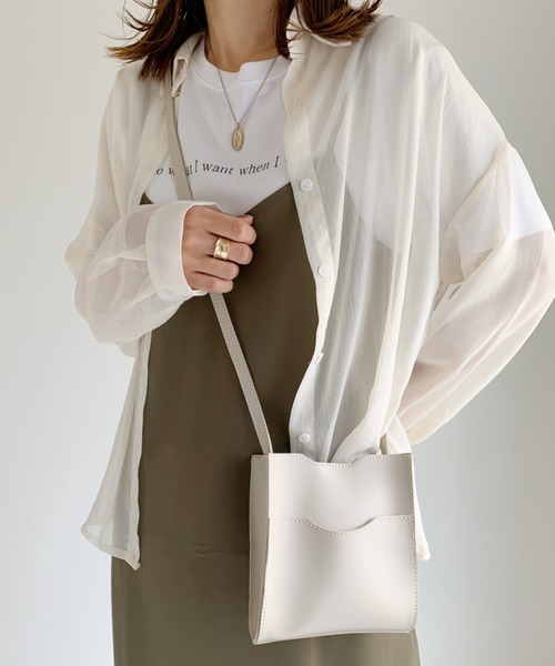 CLEA（クレア）の「PUポケットミニショルダー（ショルダーバッグ・レディース・ブラック/ブラウン/アイボリー・FREE）」の2枚目の写真