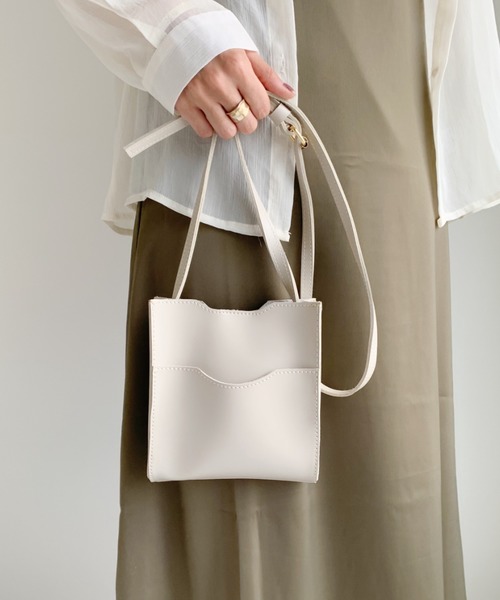 CLEA（クレア）の「PUポケットミニショルダー（ショルダーバッグ・レディース・ブラック/ブラウン/アイボリー・FREE）」の9枚目の写真