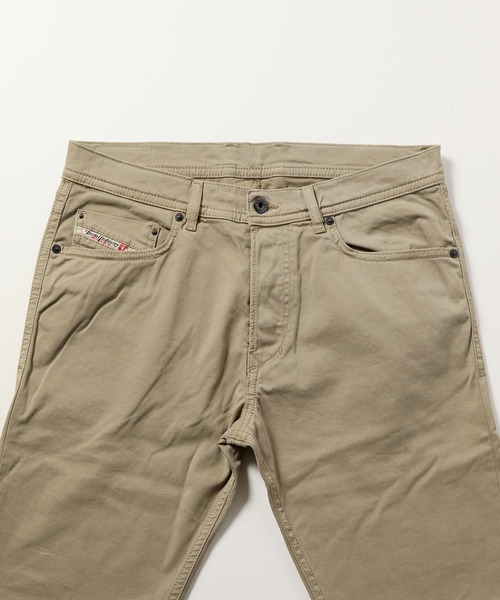 DIESEL（ディーゼル）の「ストレッチ スリムフィット チノパンツ TEPPHAR（チノパンツ・メンズ・ベージュ/ネイビー・28inch/31inch/34inch/29inch/33inch/30inch/32inch）」の9枚目の写真