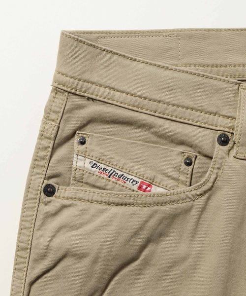 DIESEL（ディーゼル）の「ストレッチ スリムフィット チノパンツ TEPPHAR（チノパンツ・メンズ・ベージュ/ネイビー・28inch/31inch/34inch/29inch/33inch/30inch/32inch）」の8枚目の写真
