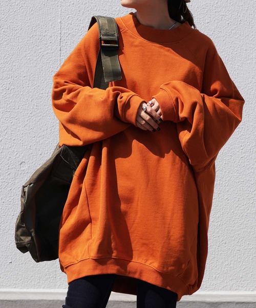 antiqua(アンティカ)の「超ビッグシルエット!コクーントップス(スウェット・レディース・グレイッシュベージュ/アッシュ/アイボリー/カーキ/ブルー系その他/オレンジ/パープル/グリーン系その他・FREE)」の8枚目の写真