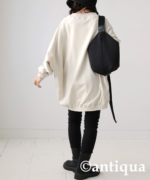 antiqua(アンティカ)の「超ビッグシルエット!コクーントップス(スウェット・レディース・グレイッシュベージュ/アッシュ/アイボリー/カーキ/ブルー系その他/オレンジ/パープル/グリーン系その他・FREE)」の17枚目の写真