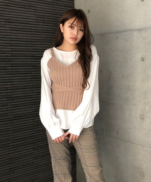 ENVYM(アンビー)の「Knitキャミドッキングブラウス(シャツ/ブラウス・レディース・ベージュ/グレー/ブラック・FREE)」の11枚目の写真