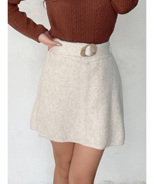 RESEXXY（リゼクシー）の「ニットスカパン【セットアップ着用可能】（その他パンツ・レディース・オフホワイト/ブラック/ベージュ・FREE）」の3枚目の写真