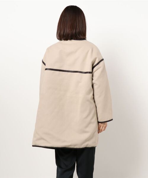 GeeRA(ジーラ)の「フェイクウールパイピングノーカラーコート(その他アウター・レディース・サンドグレー/モカ・MEDIUM)」の4枚目の写真