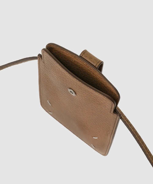 Maison Margiela（メゾンマルジェラ）の「WALLETS（財布・レディース・ホワイト/ブラック/ベージュ系その他/キャメル・ONESIZE）」の7枚目の写真