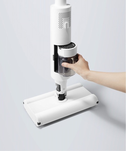 journal standard Furniture （ジャーナルスタンダードファニチャー）の「【BALMUDA/バルミューダ】The Cleaner 掃除機（生活家電・レディース・ホワイト/ブラック・FREE）」の4枚目の写真