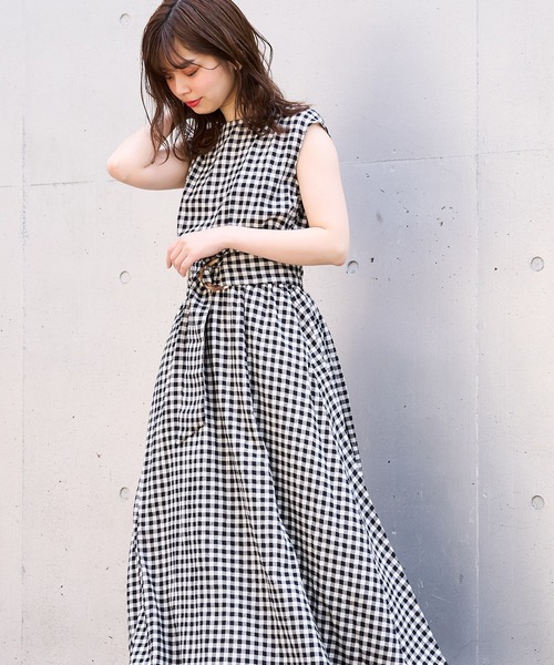 natural couture（ナチュラルクチュール）の「【WEB限定カラー有り】べっ甲Dかん太ベルト涼しげワンピース（ワンピース・レディース・ブラック/ベージュ/パープル/ミント/その他1/その他2/その他3/その他4・FREE）」の8枚目の写真