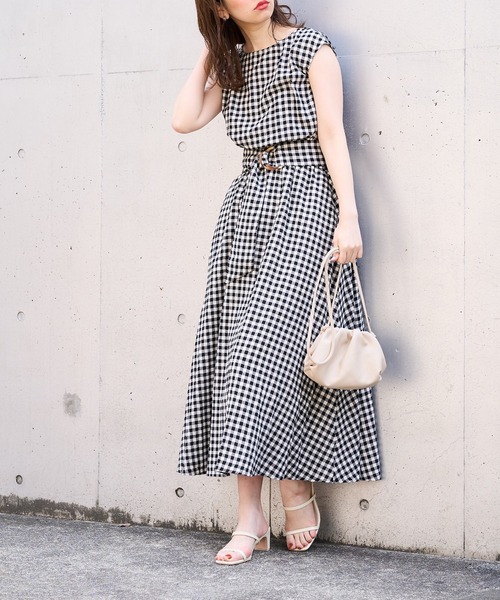 natural couture（ナチュラルクチュール）の「【WEB限定カラー有り】べっ甲Dかん太ベルト涼しげワンピース（ワンピース・レディース・ブラック/ベージュ/パープル/ミント/その他1/その他2/その他3/その他4・FREE）」の17枚目の写真