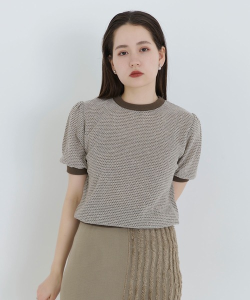 TINA：JOJUN（ティーナジョジュン）の「ラーベン編み半袖ニット TINA：JOJUN（ニット/セーター・レディース・レッド/グリーン/ネイビー/チェリーピンク/ブラウン・M）」の2枚目の写真